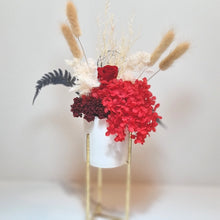 Load image into Gallery viewer, Love me or love me more arrangement
